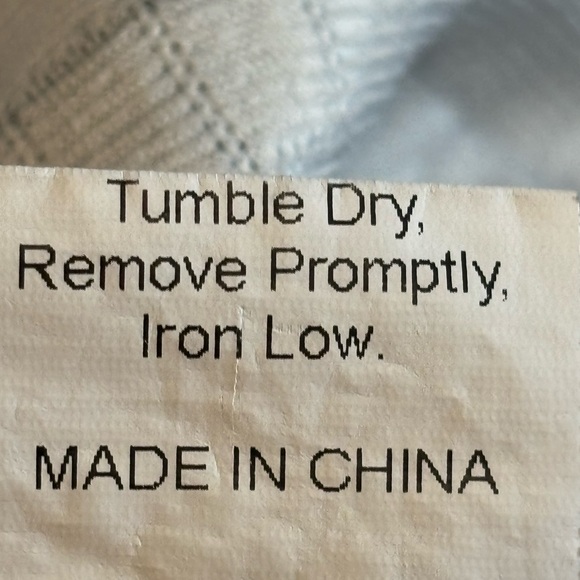 Princess Polly grey waffle sweat shorts. Drawstring US Size 4 - Picture 8 of 8